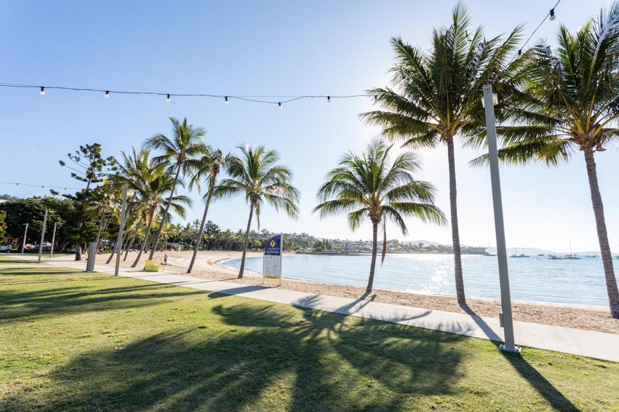 Central Ocean View Studio 27A Airlie Beach Bagian luar foto